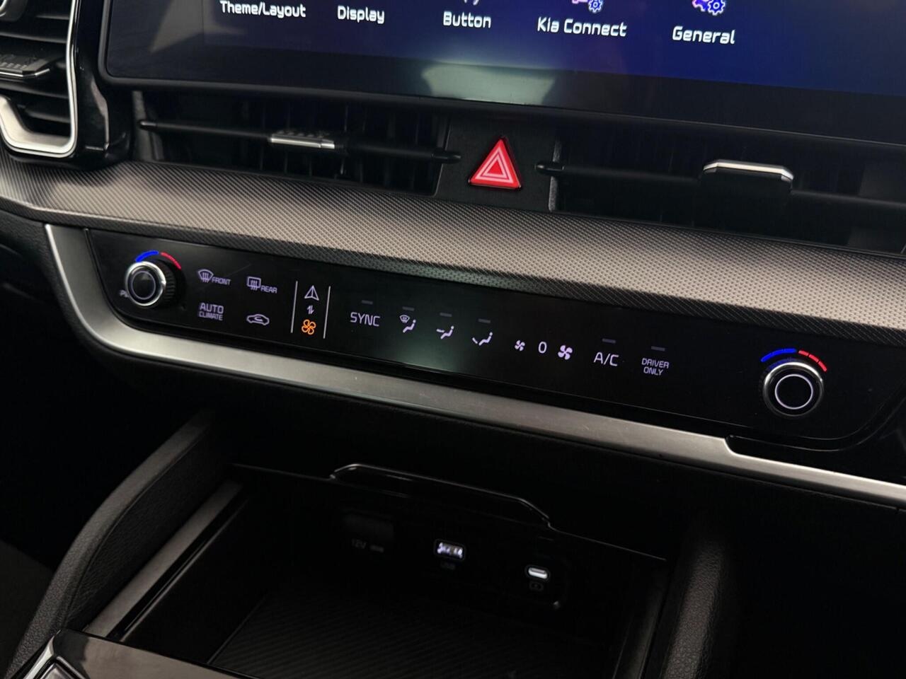Kia Sportage thumbnail Infotainment System