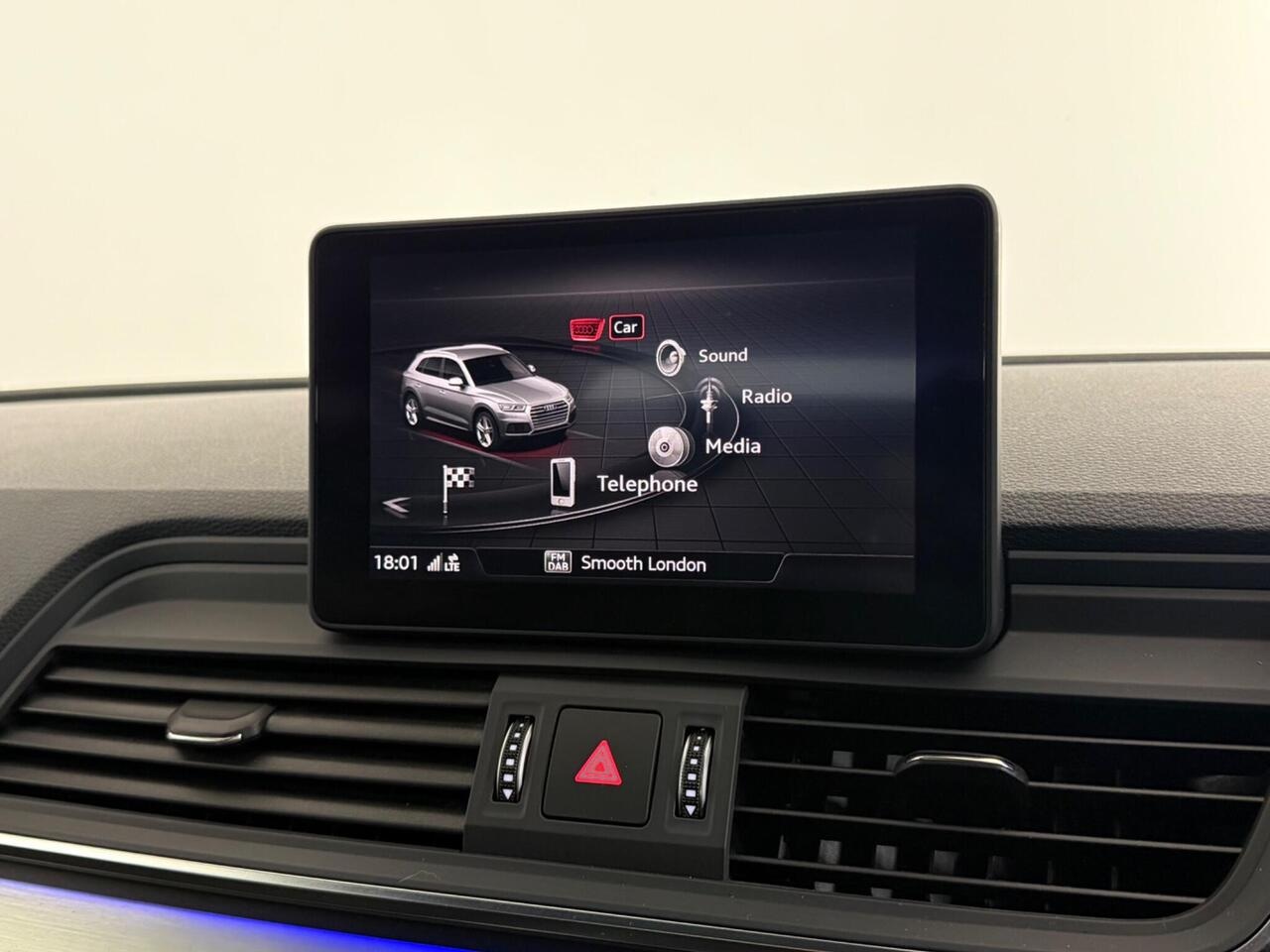 Audi Q5 thumbnail Infotainment System