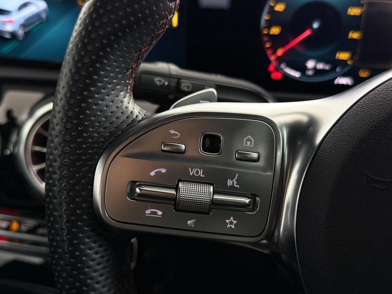 Mercedes-Benz A Class thumbnail Misc Controls