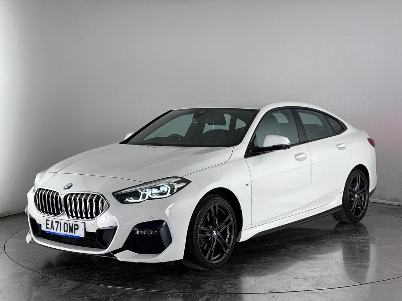 BMW 2 Series Gran Coupe thumbnail Front Left