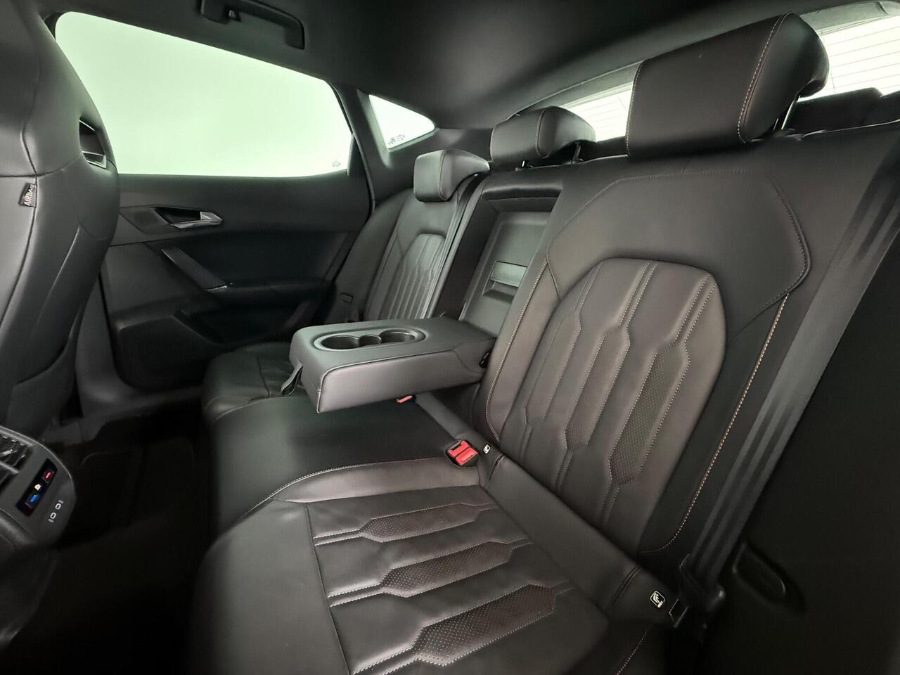 CUPRA Formentor thumbnail Seats Rear