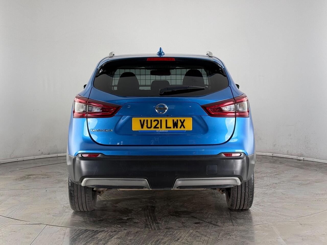 Nissan Qashqai thumbnail Rear