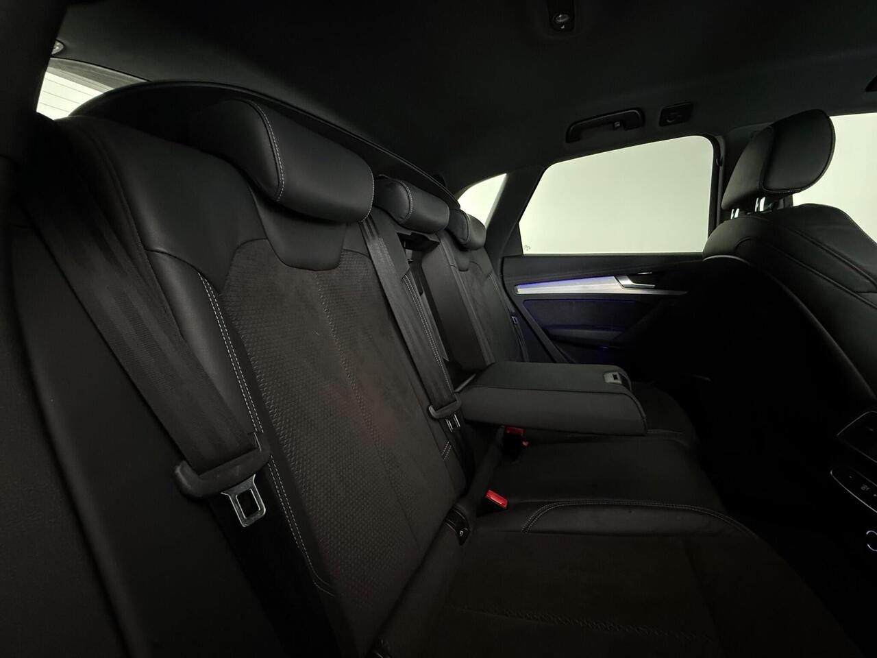 Audi Q5 thumbnail Seats Rear