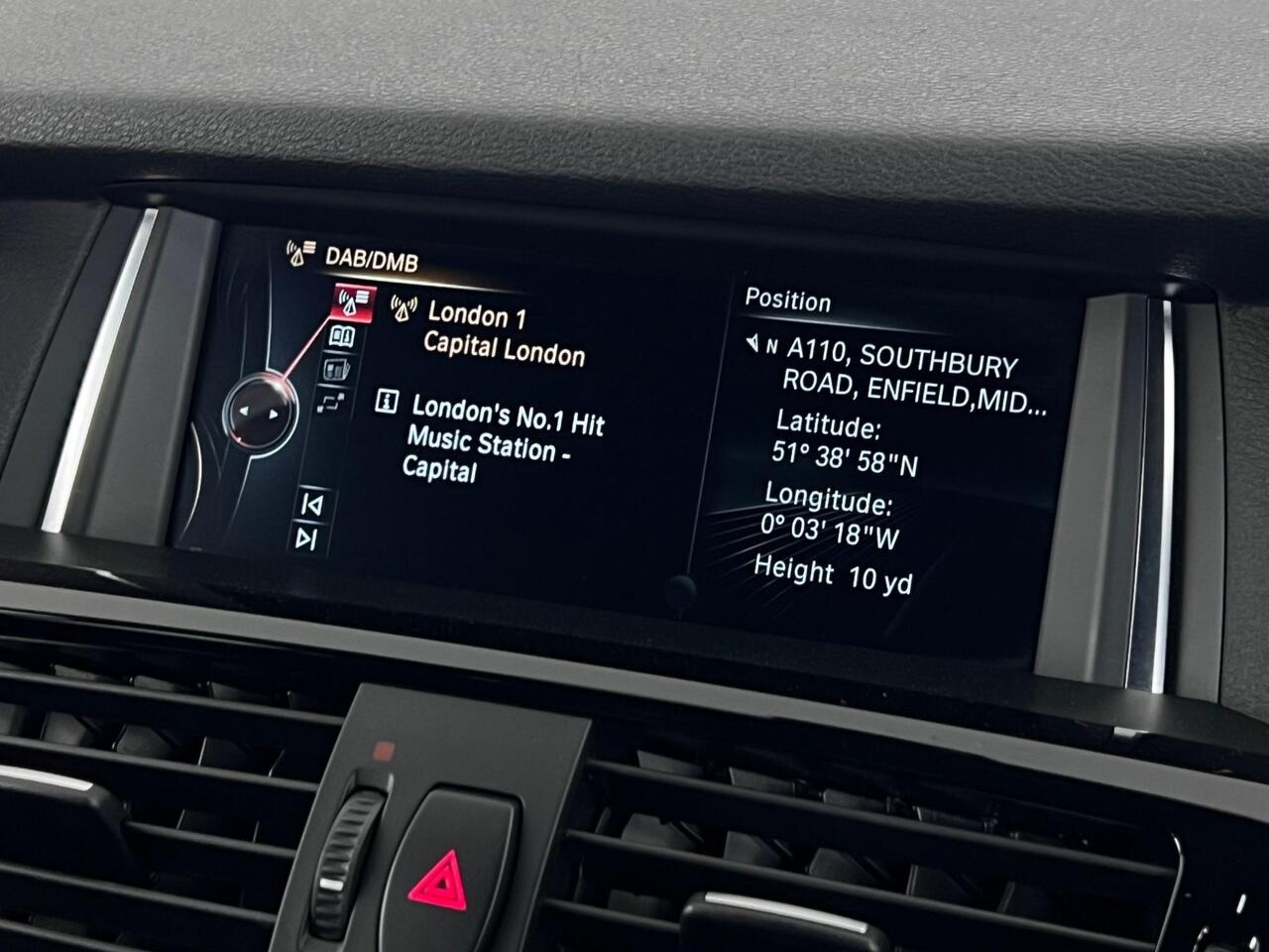 BMW X3 thumbnail Infotainment System