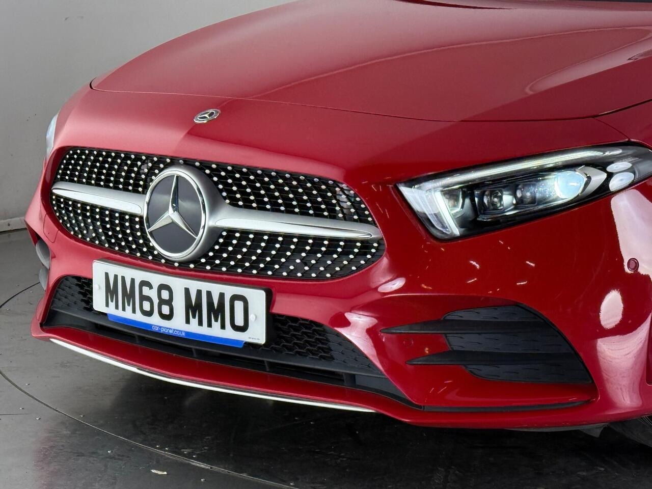 Mercedes-Benz A Class thumbnail Lights Front