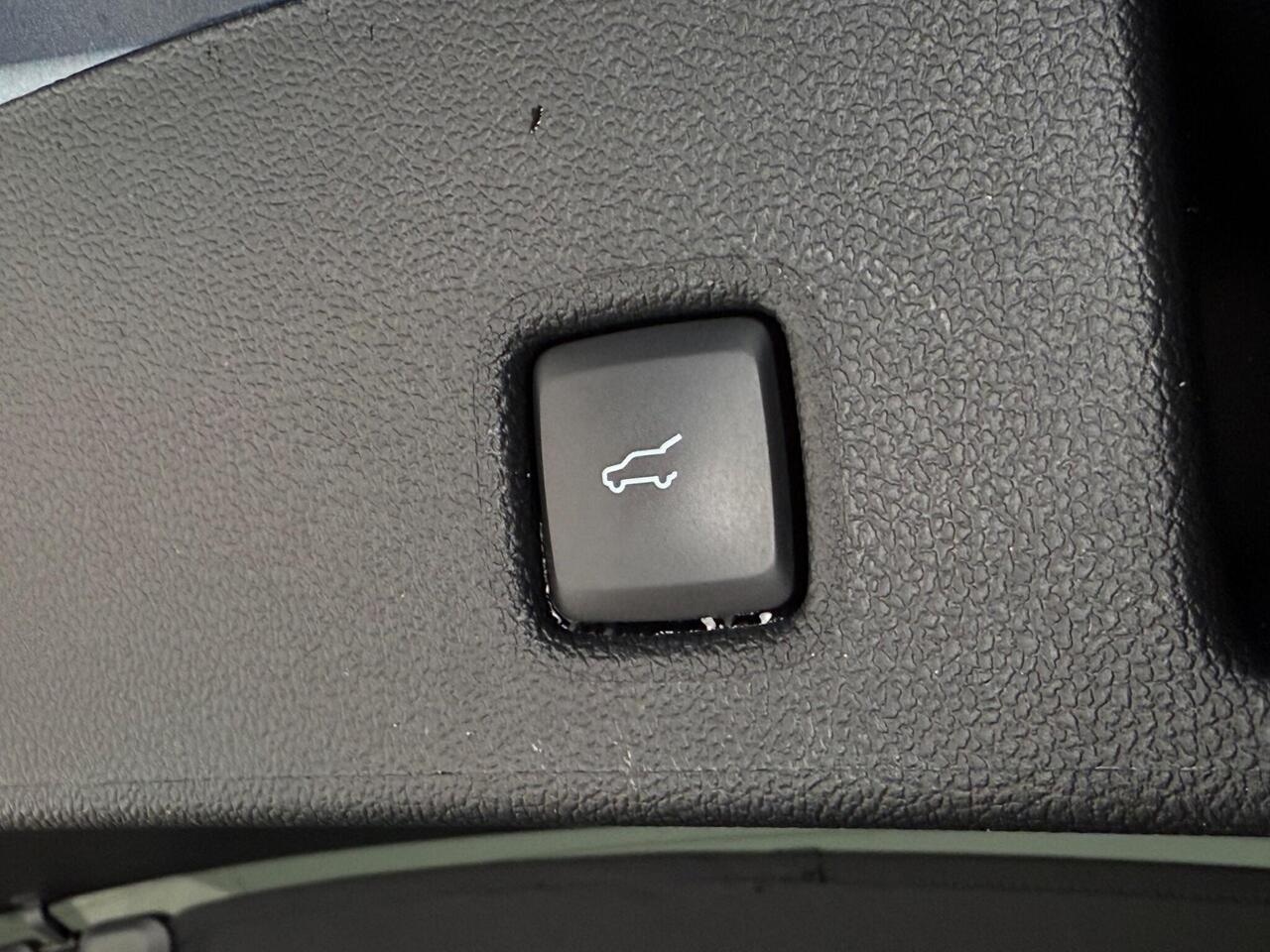 Ford Kuga thumbnail Misc Controls