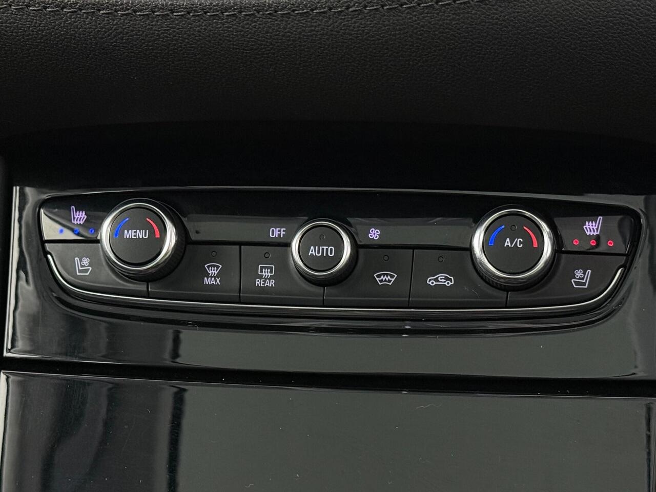 Vauxhall Grandland X thumbnail Misc Controls