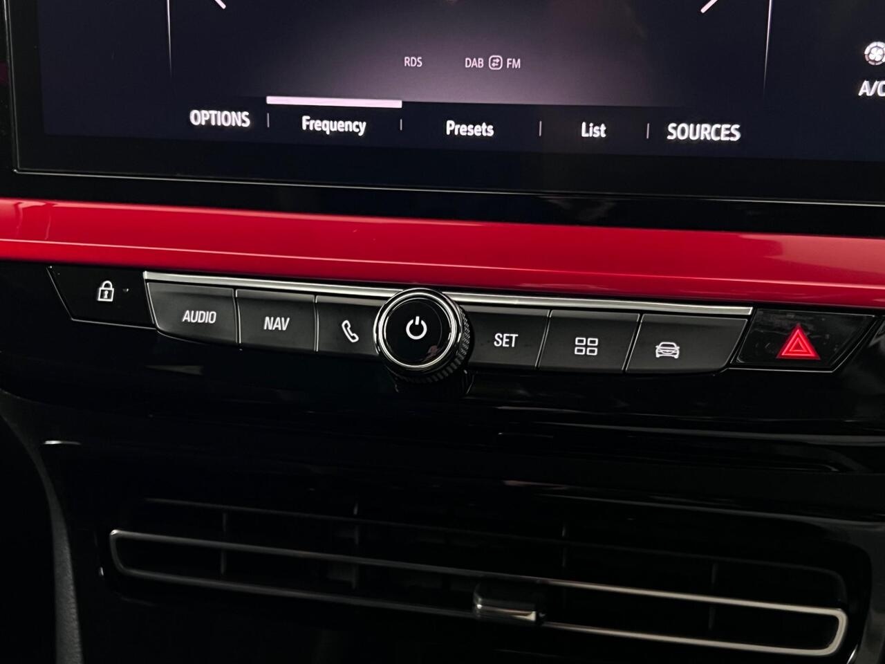 Vauxhall Mokka thumbnail Infotainment System