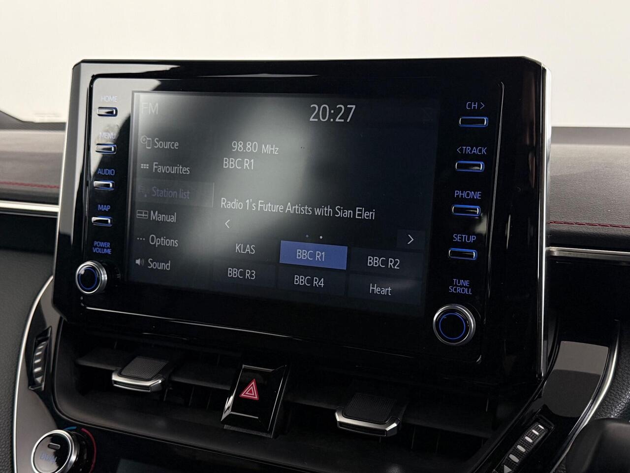 Toyota Corolla thumbnail Infotainment System