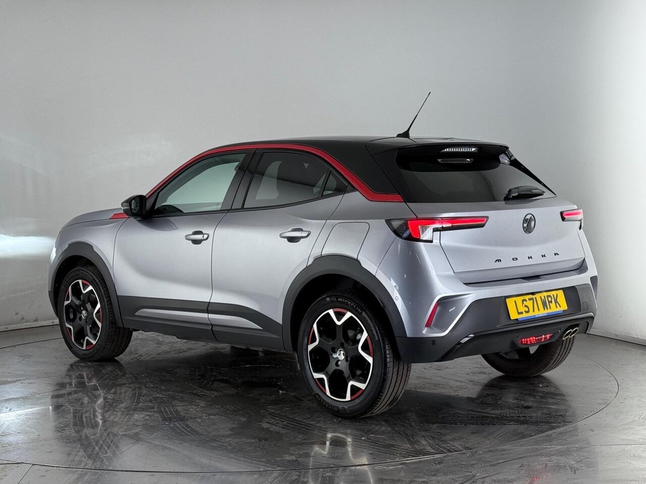 Vauxhall Mokka thumbnail Rear Left