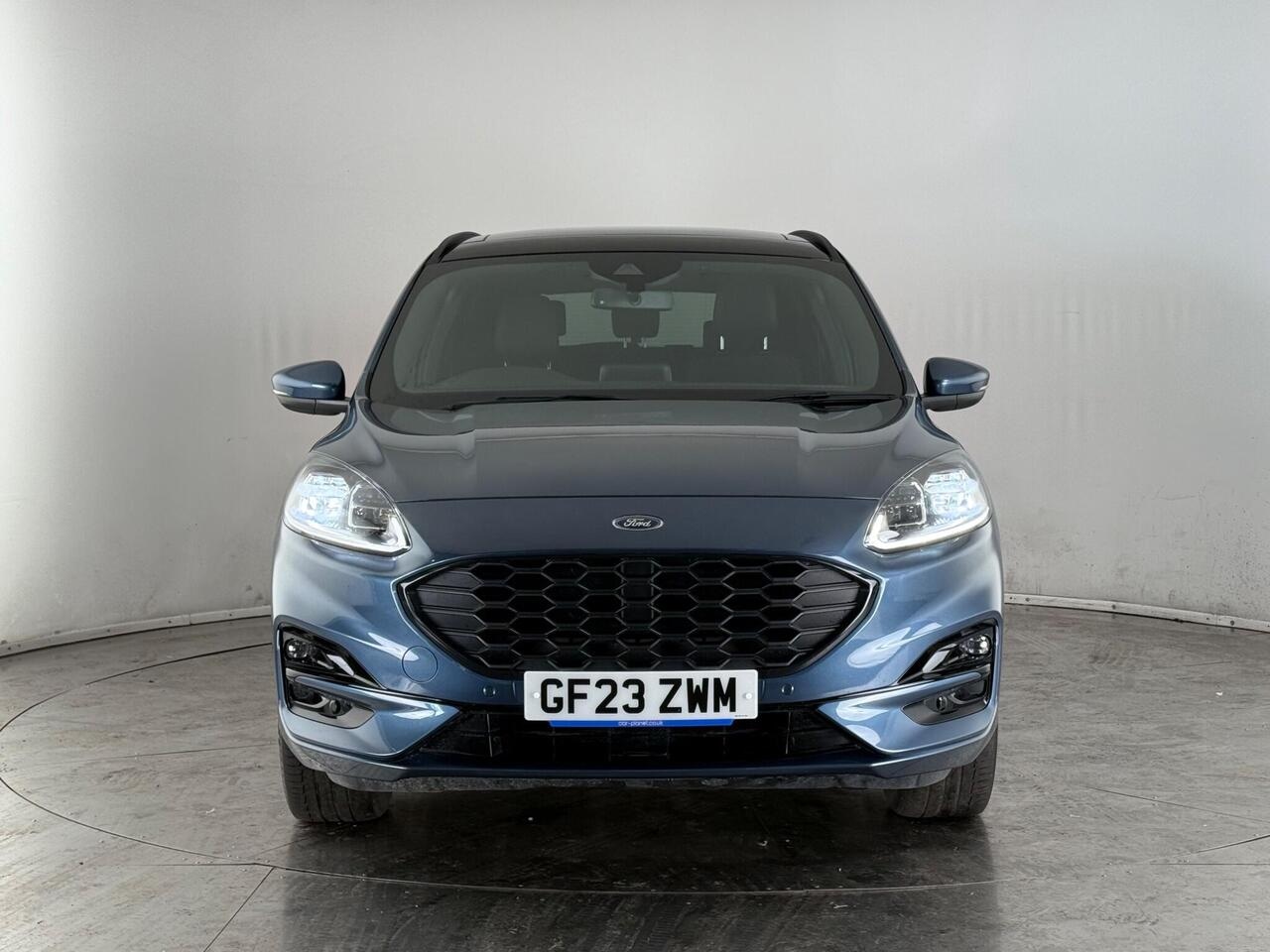 Ford Kuga thumbnail Front