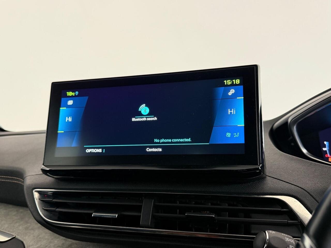 Peugeot 3008 thumbnail Infotainment System