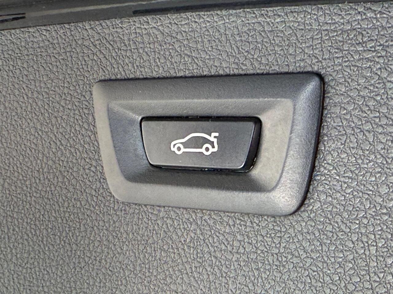 BMW 3 Series thumbnail Misc Controls