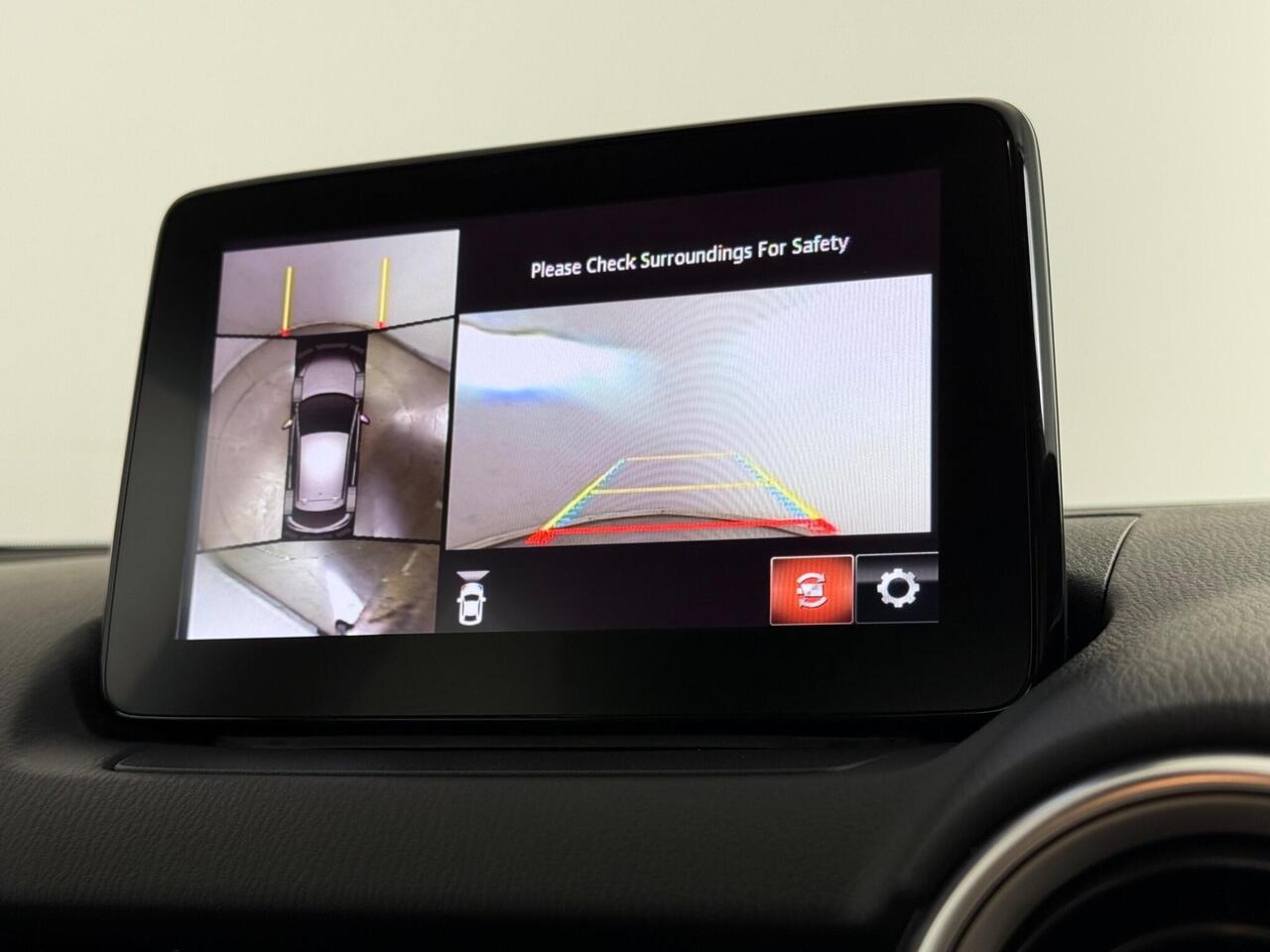 Mazda Mazda2 thumbnail Infotainment System