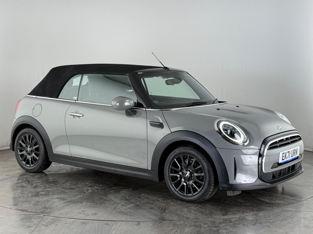 MINI Convertible thumbnail Front Right