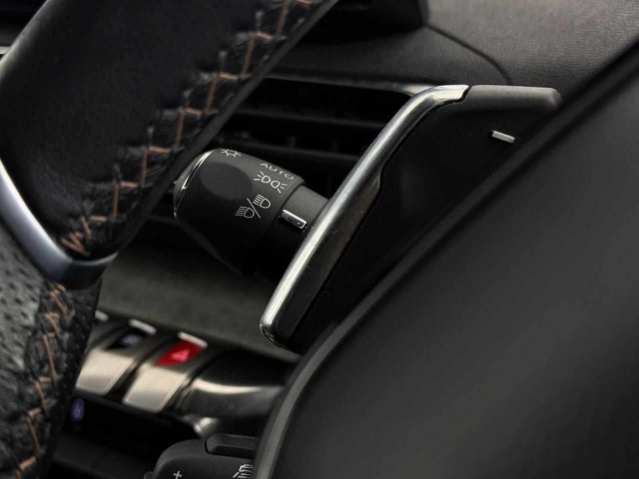 Peugeot 3008 thumbnail Steering Wheel