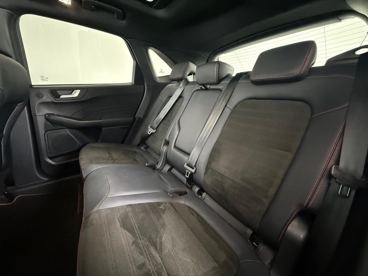 Ford Kuga thumbnail Seats Rear