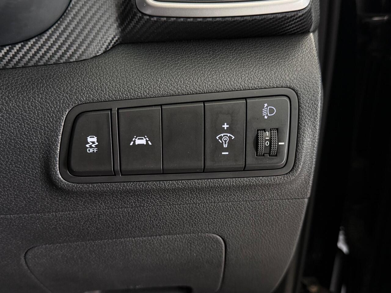 Hyundai TUCSON thumbnail Misc Controls
