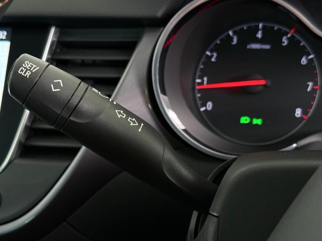Vauxhall Crossland X thumbnail Misc Controls