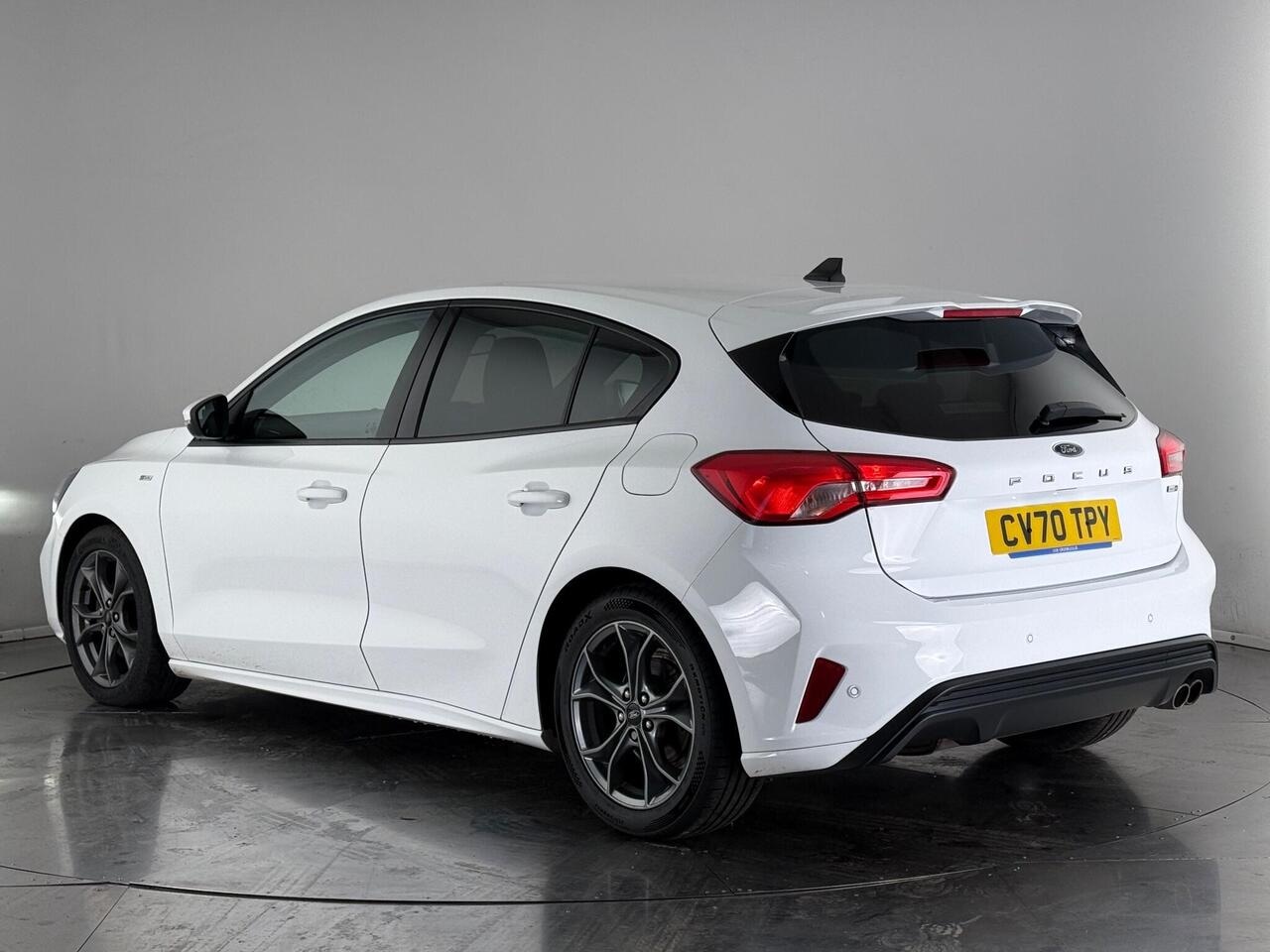 Ford Focus thumbnail Rear Left