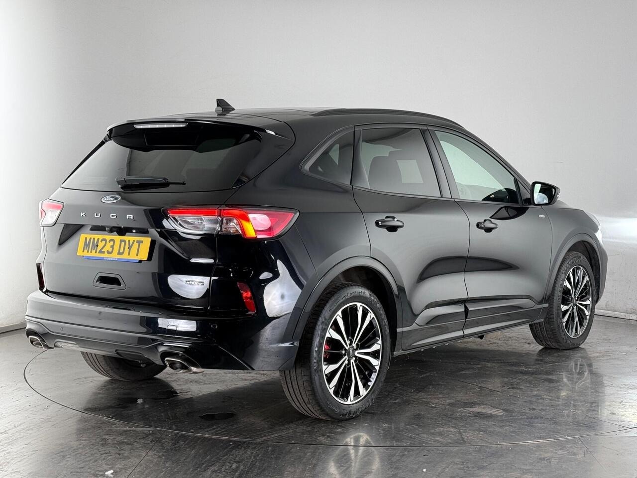 Ford Kuga thumbnail Rear Right