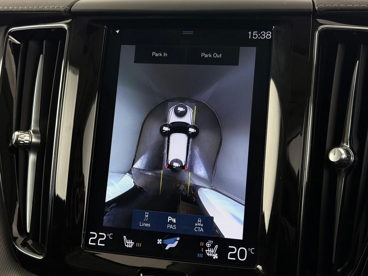 Volvo XC60 thumbnail Infotainment System