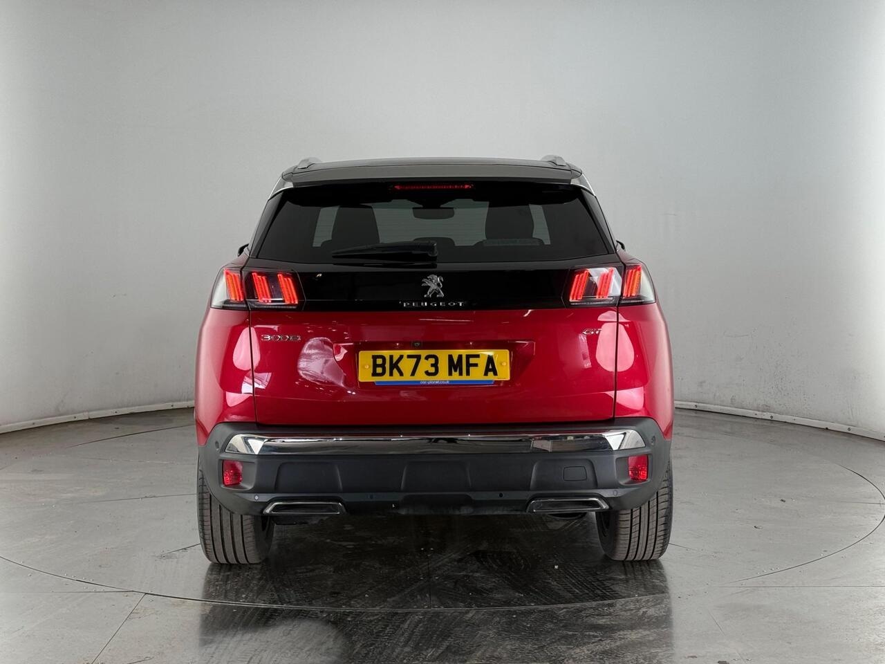 Peugeot 3008 thumbnail Rear