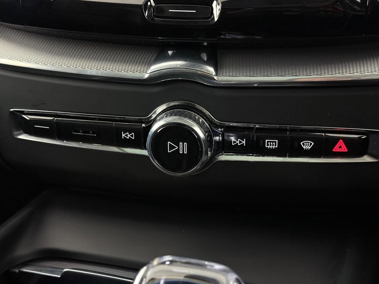 Volvo XC60 thumbnail Misc Controls