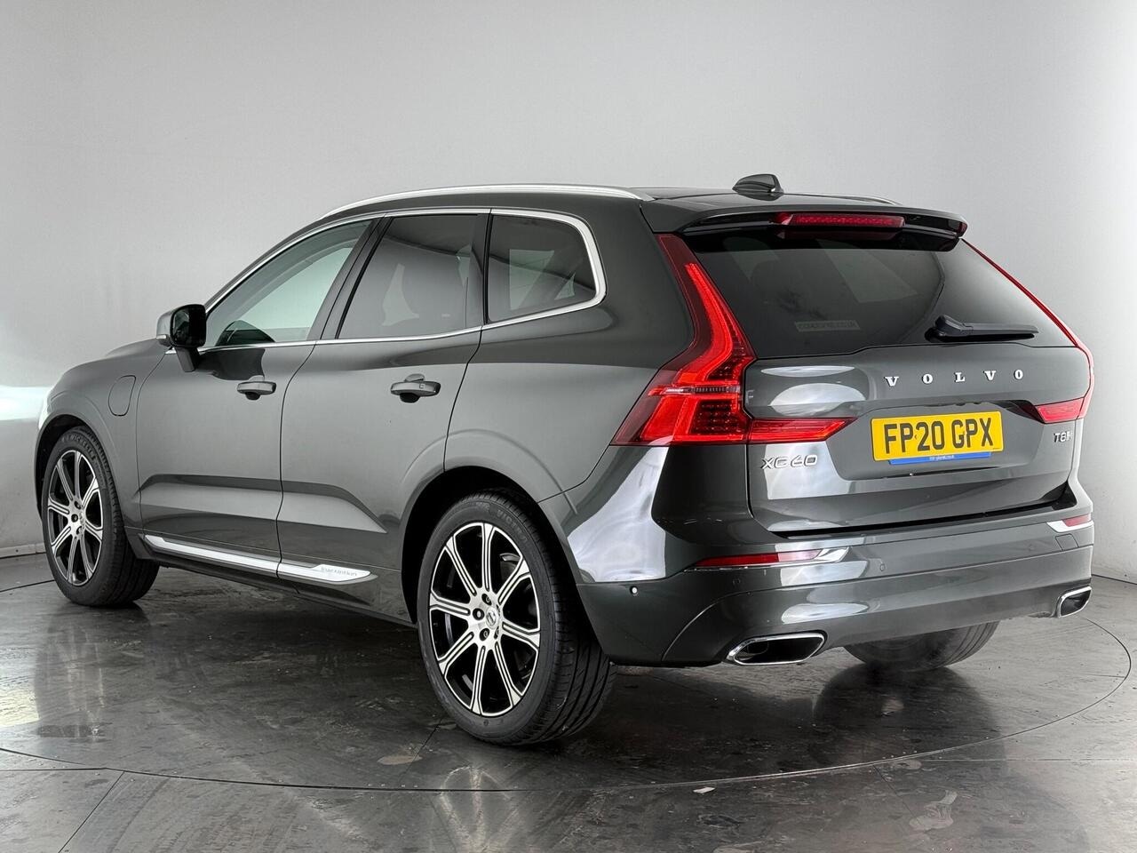 Volvo XC60 thumbnail Rear Left