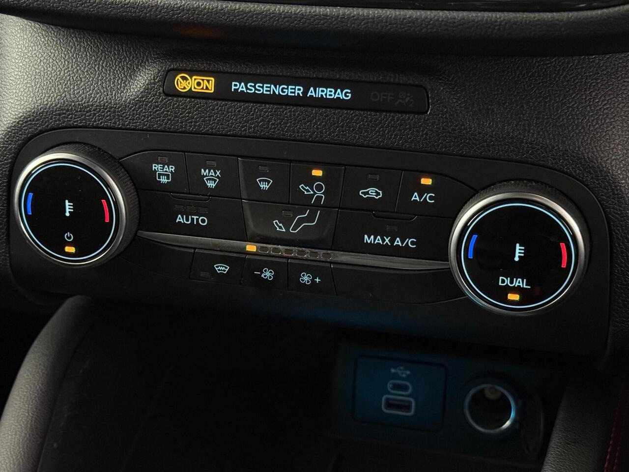 Ford Kuga thumbnail Misc Controls