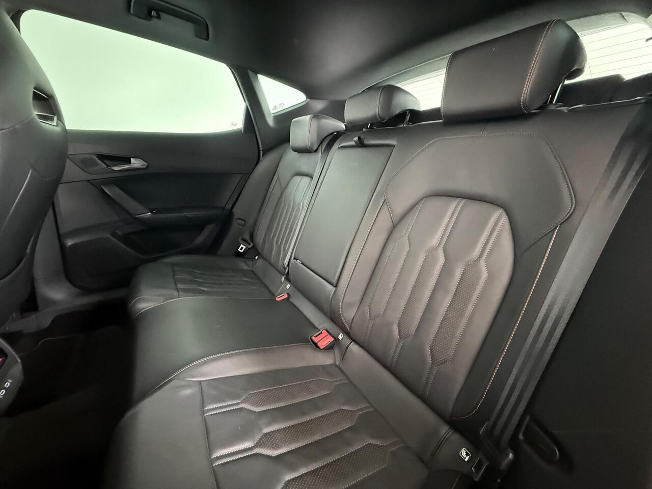 CUPRA Formentor thumbnail Seats Rear