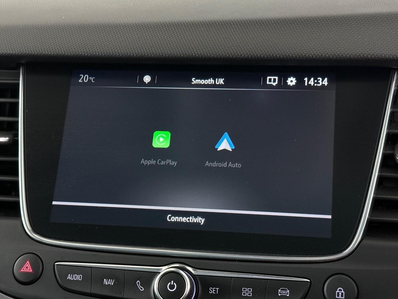 Vauxhall Crossland X thumbnail Infotainment System