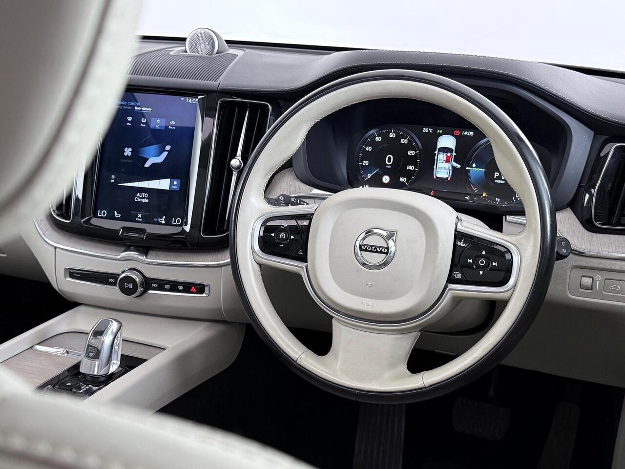 Volvo XC60 thumbnail Steering Wheel
