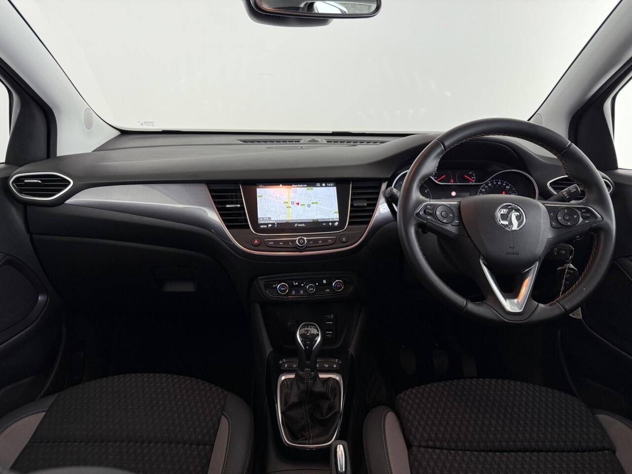 Vauxhall Crossland X thumbnail Interior Front