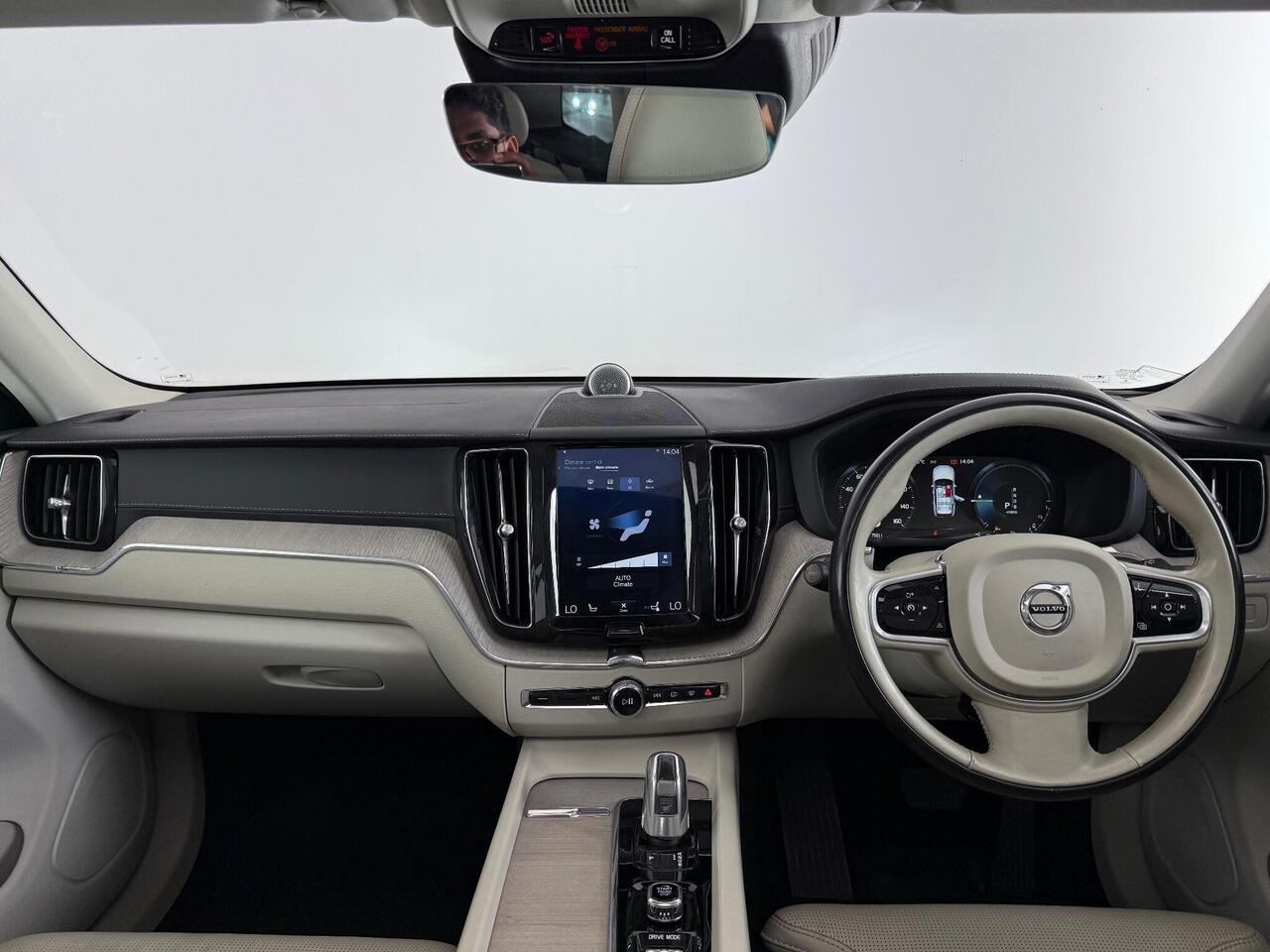 Volvo XC60 thumbnail Interior Front