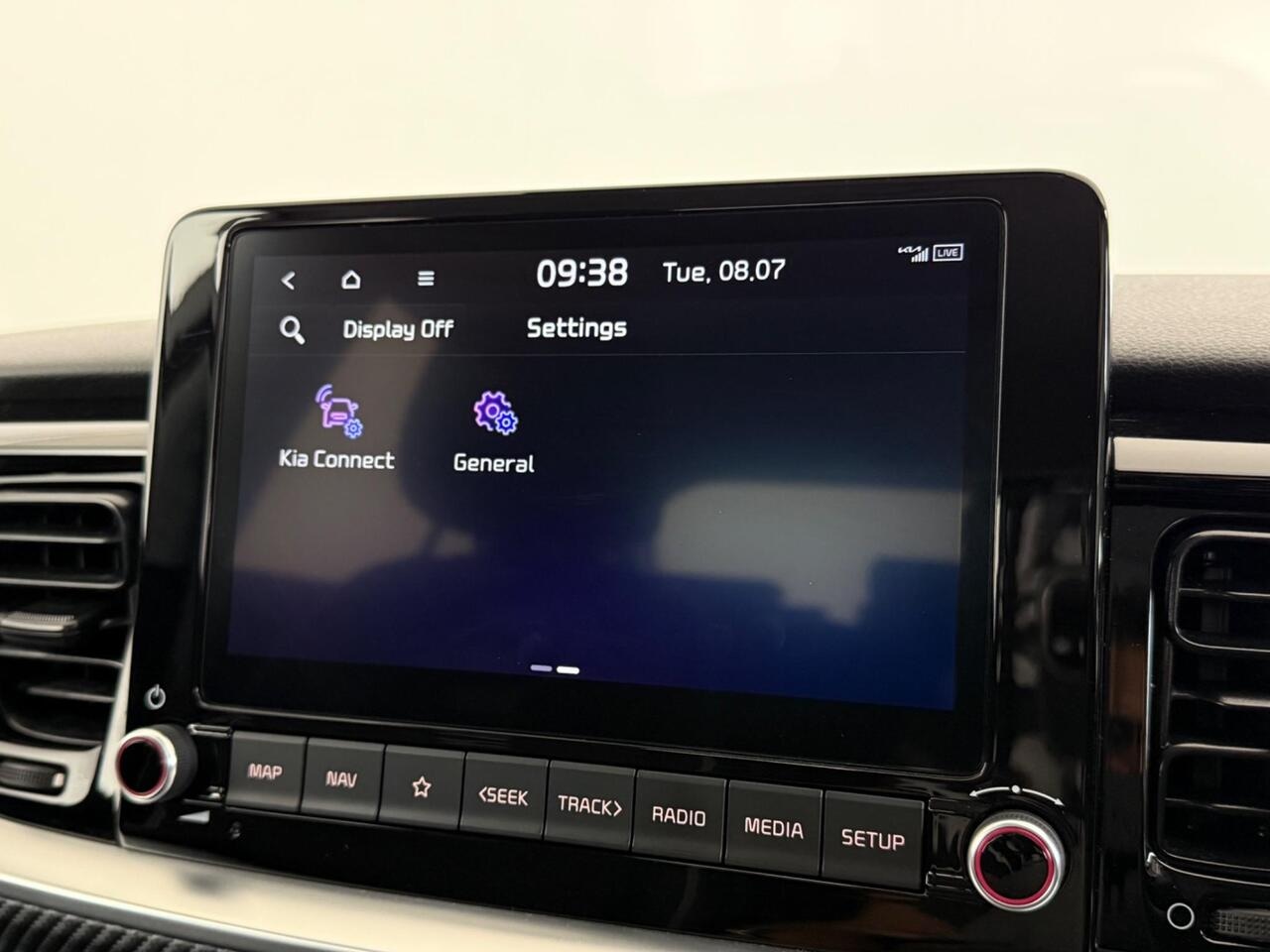 Kia Stonic thumbnail Infotainment System