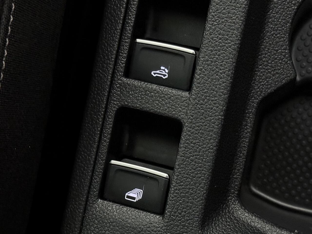 Volkswagen T-Roc thumbnail Misc Controls