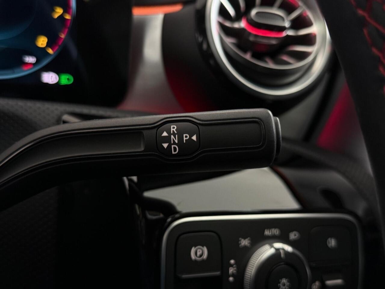 Mercedes-Benz A Class thumbnail Misc Controls