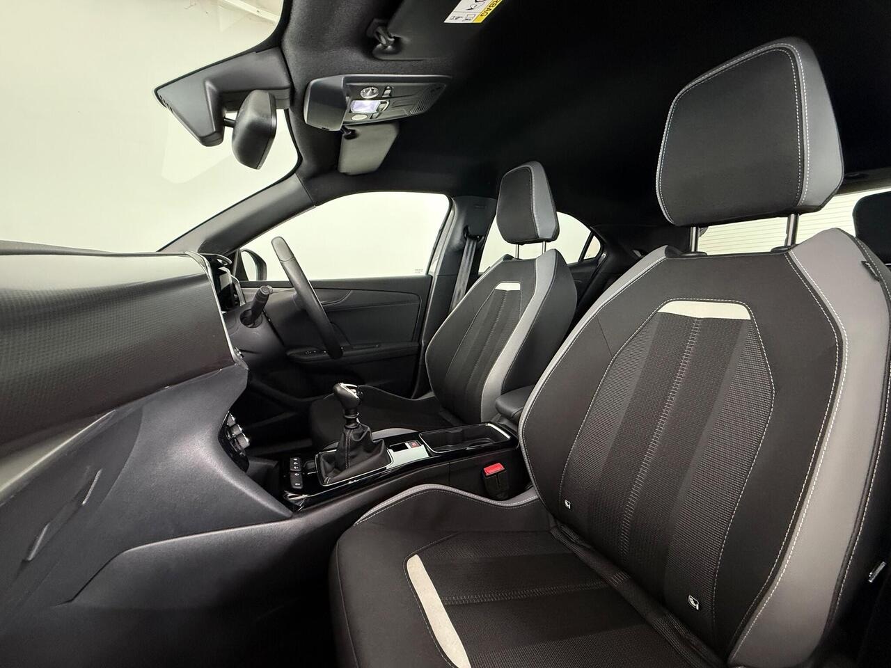 Vauxhall Mokka thumbnail Seat Front Passenger
