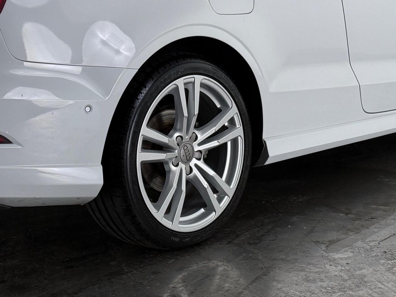 Audi A3 Cabriolet thumbnail Wheel