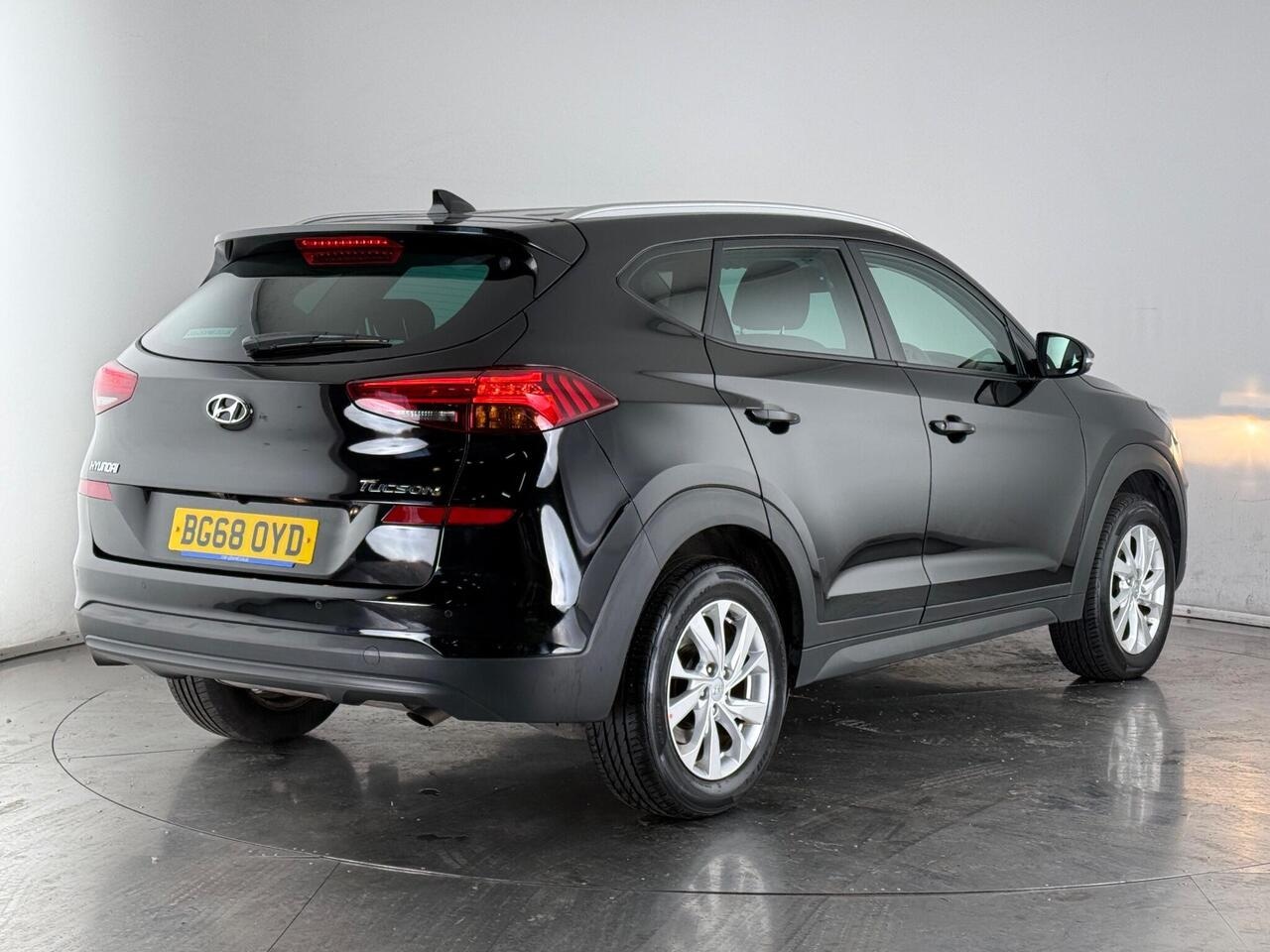 Hyundai TUCSON thumbnail Rear Right