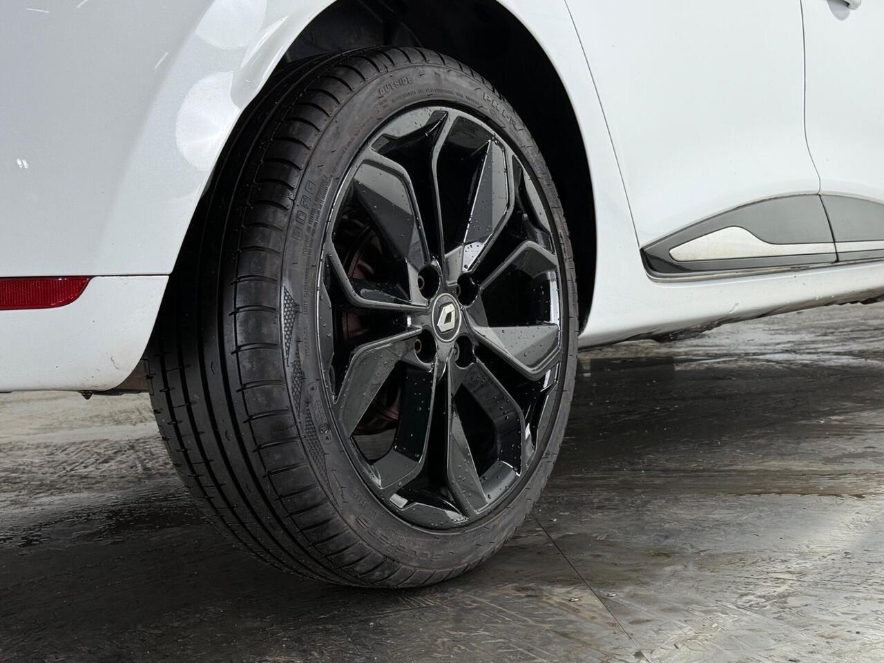 Renault Clio thumbnail Wheel