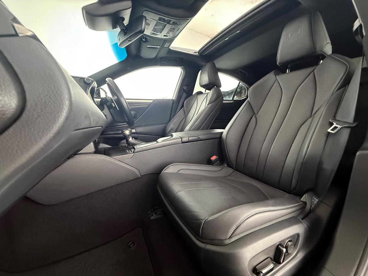 Lexus ES thumbnail Seat Front Passenger