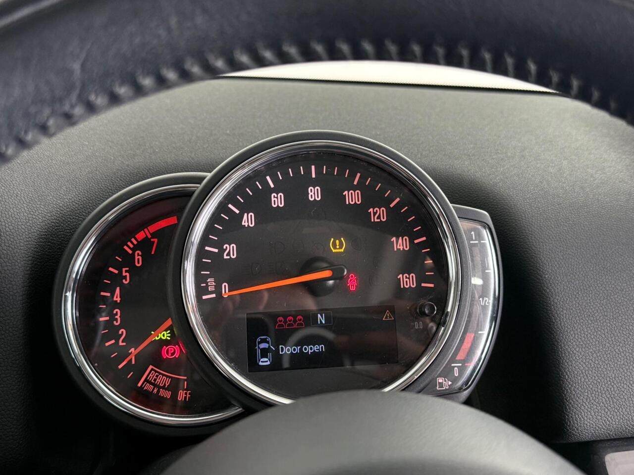 MINI Countryman thumbnail Driver Instruments
