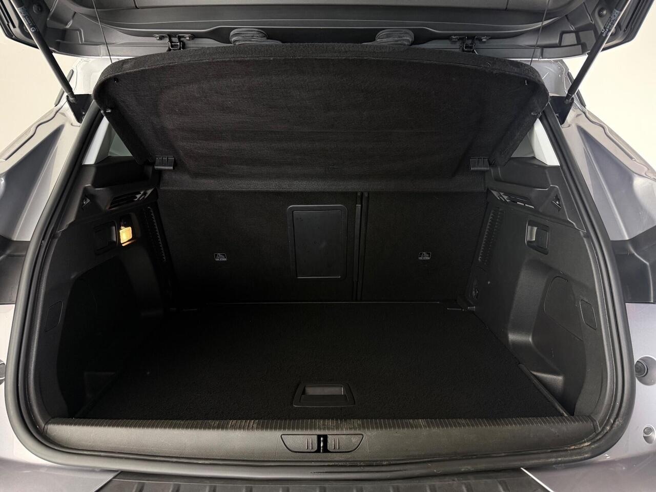 Vauxhall Grandland X thumbnail Boot