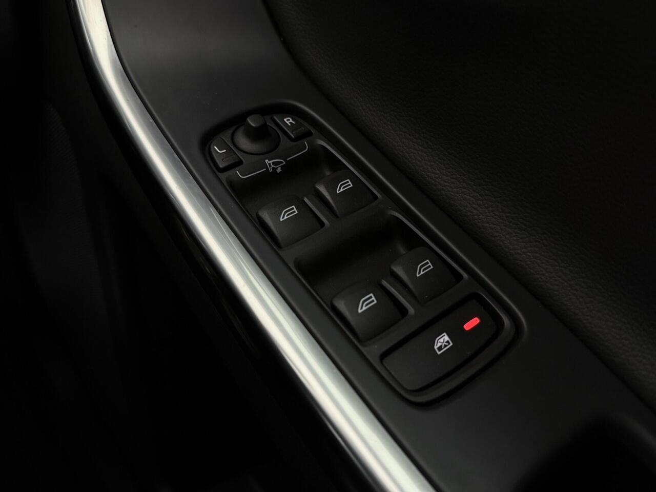 Volvo XC60 thumbnail Misc Controls