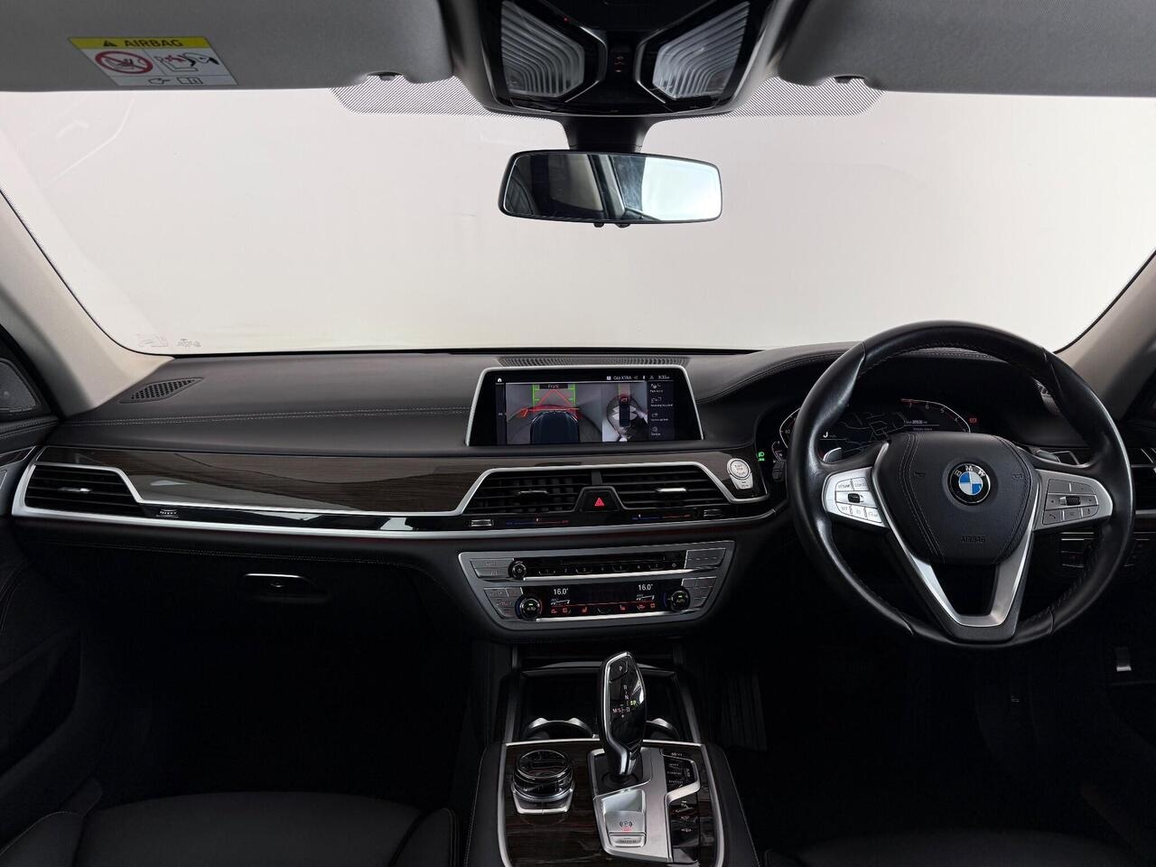 BMW 7 Series thumbnail Interior Front