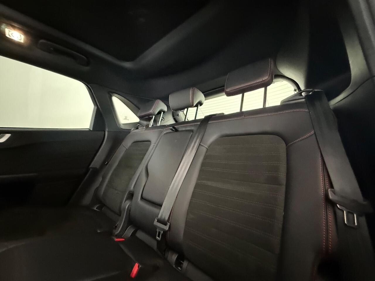 Ford Kuga thumbnail Seats Rear