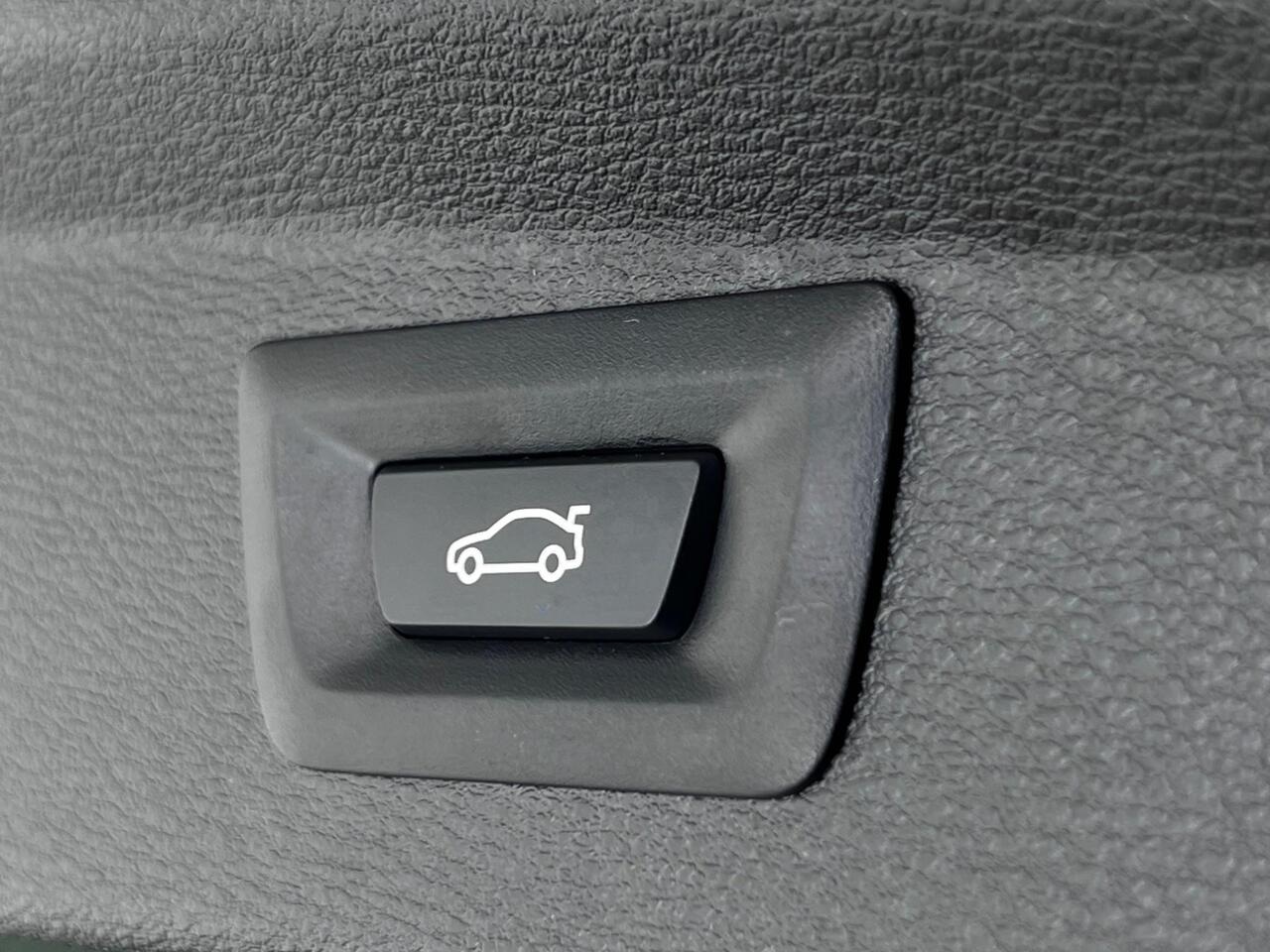 BMW X2 thumbnail Misc Controls