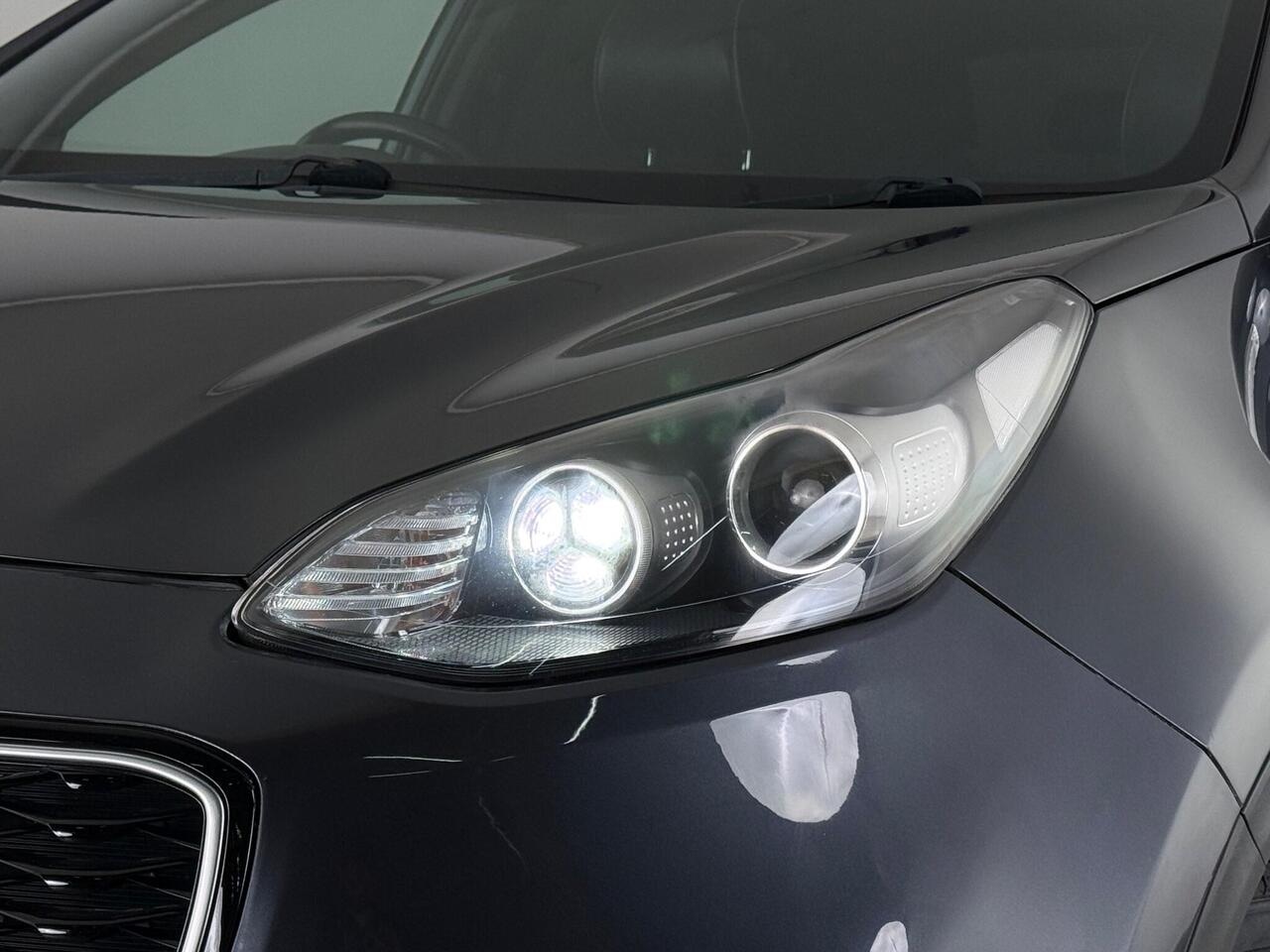 Kia Sportage thumbnail Lights Front